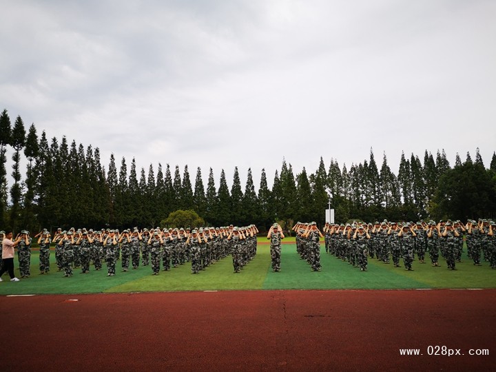 20190830手语舞《感恩老师》 (18).jpg