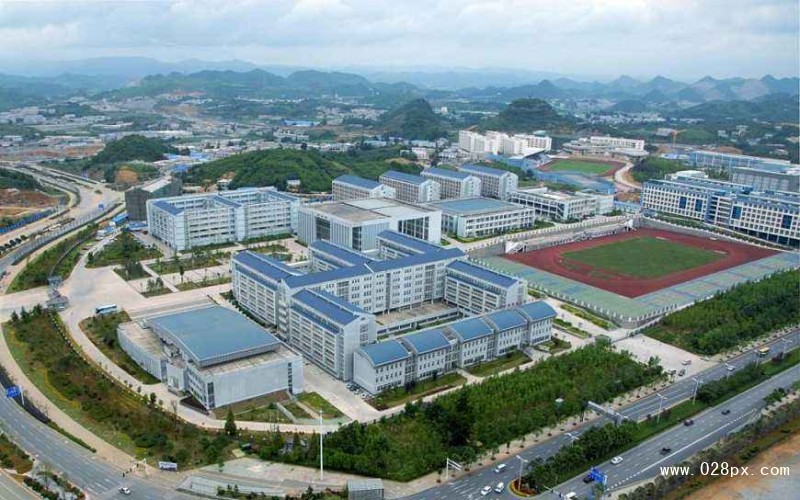 贵阳护理学院