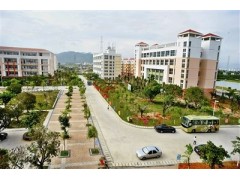 海南省三亚技工学校