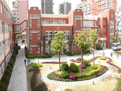 四川省成都市礼仪职业中学的费用是多少