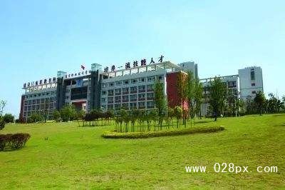 自贡市旭江职业技术学校贵不贵 自贡市旭江职业技术学校贵不贵