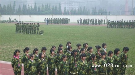 崇州市职业中专学校收费标准