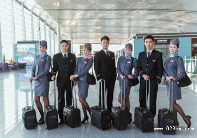 四川成都航空职业学校学费